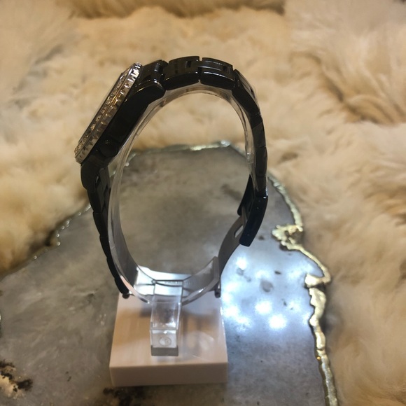 GUESS Watch - Picture 3 of 4